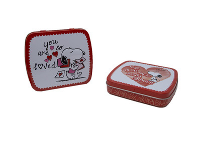 Peanuts™ Sweet Soulmate Candies Tin 12ct