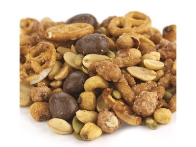 Honey Nut Supreme™ Snack Mix 2/4lb